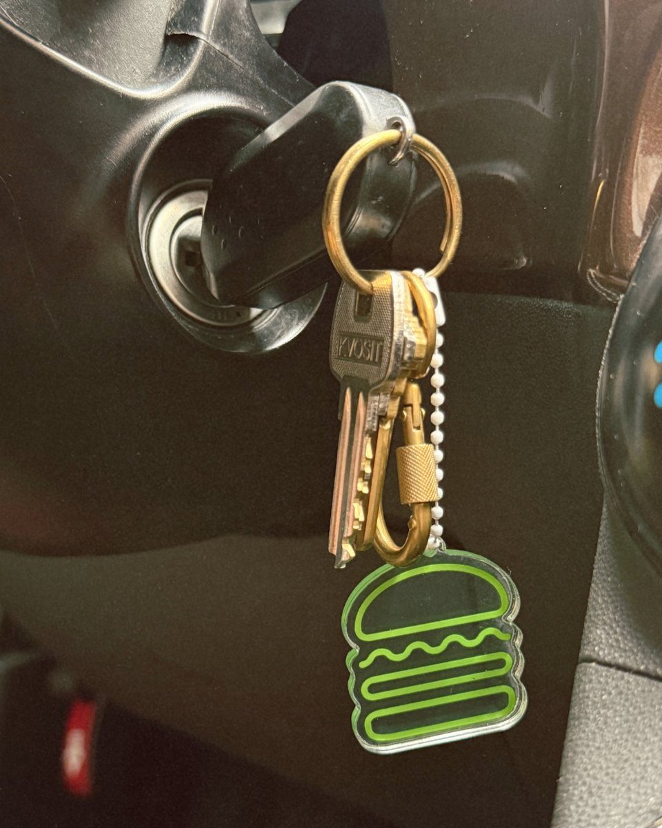 SHAKE SHACK tweet media