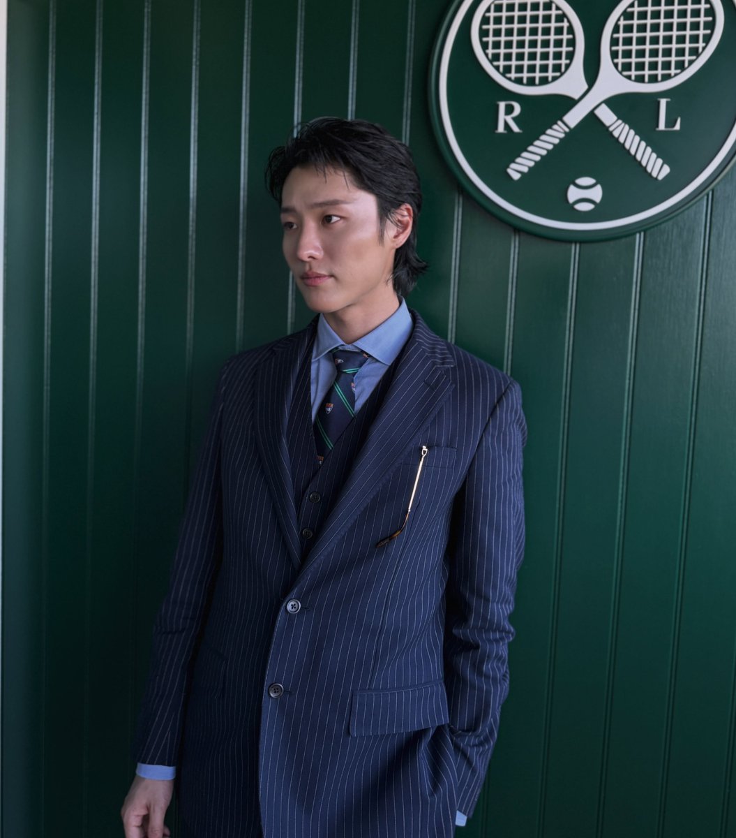 1uvyouryouth's tweet photo. 260714 WOODZ IG POST

Wimbledon

#WOODZ #조승연 #우즈 https://t.co/QawJb8yFPT
