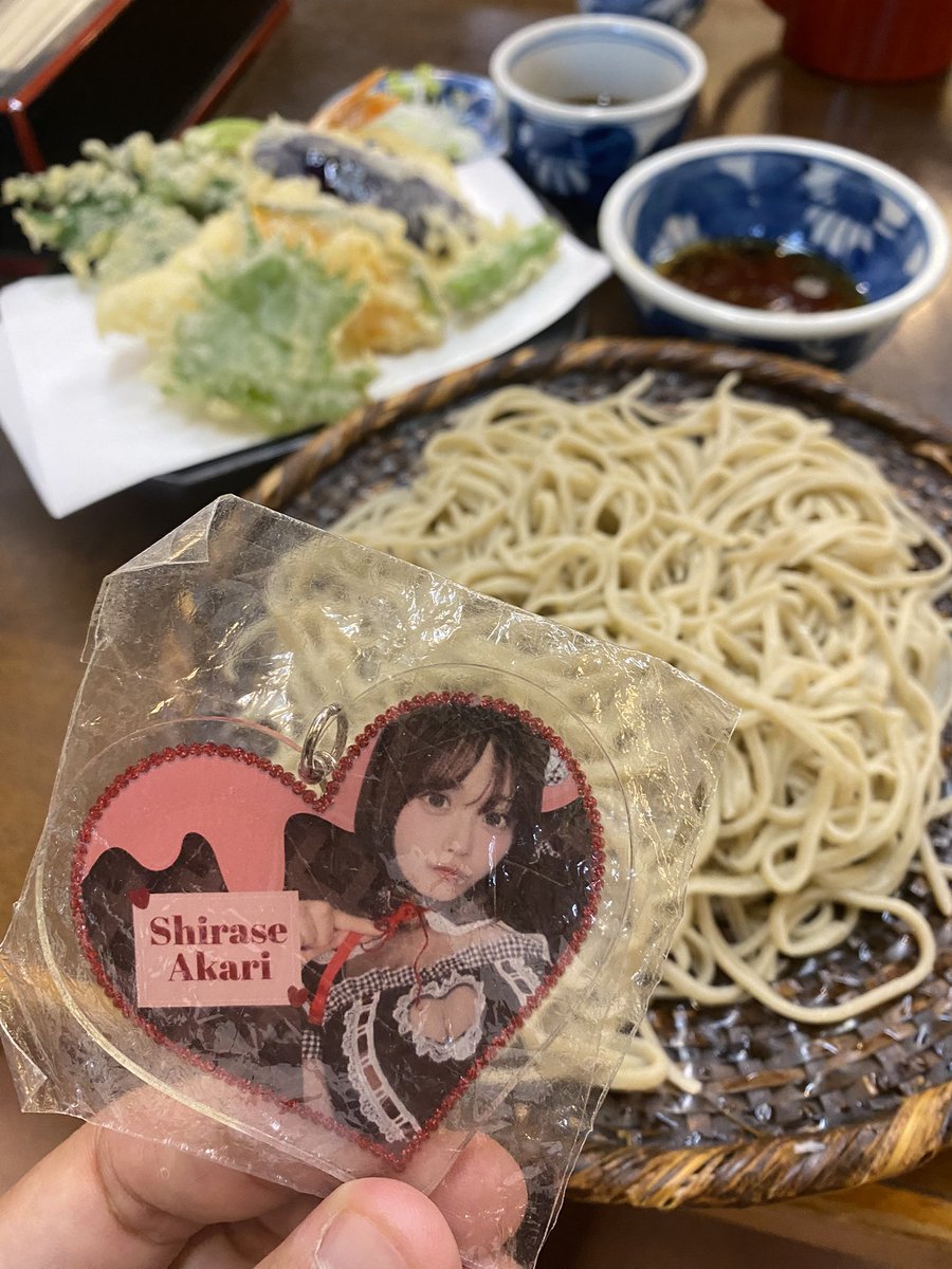 xavibojan1's tweet photo. 今日も今日とて🍉🧸
#白瀬あかり
【オリコン週間アルバムランキング10位❣️】
1st.EP
「𝐅𝐥𝐚𝐯𝐨𝐫」
発売中❣️
「𝐅𝐥𝐚𝐯𝐨𝐫」 Official Music Video
https://t.co/oryui2TA65
「スクロールして」Official Music Video
https://t.co/hs5XshvAYR
#AM1204 https://t.co/DWKA99f57z