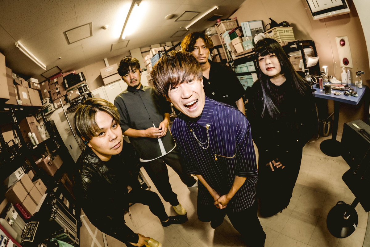 FASEmusic's tweet photo. ￣￣￣￣￣￣￣￣￣￣￣￣￣
　Thank you for comming
　　”My City Lights”
      Release Live  OSAKA

￣￣￣￣￣￣￣￣￣￣￣￣￣
大阪ありがとう！
ステージからのみんなの表情も、
ジャンプも、最高でした！
幸せすぎたぜぃ！

photo : @sa_hokohoko https://t.co/ye88vbwFNL