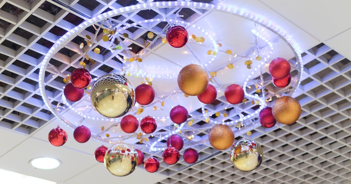 ExhibitionsIntl's tweet photo. We’re offering a limited stock of
professionally refreshed #Christmas #displays at
special hire rates.

#Purchase / Short and long-term hire.
With or without installation and removal.

#Traditional #foliage and #LED-framed items.

#Photo #opportunities and #light #sculptures. https://t.co/jeIHiaL6xG
