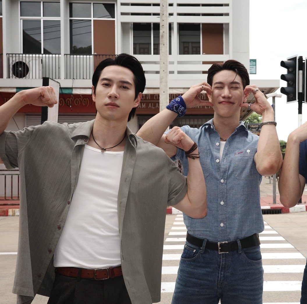 NNNoey__0505's tweet photo. พี่บอกแล้วว่าไบร์ทเกรท สว่างดีนะน้อง ใครๆก็อยู่โพนี้🤧 https://t.co/j7GwQwpbaE