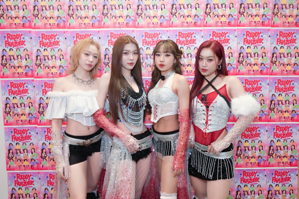 RedSpinOfficial's tweet photo. 💖💖💖💖
#RedSpin 
#RedSpinReddyToFamzoneFancon 
#WYNNentertainment https://t.co/4XyCoff4CA