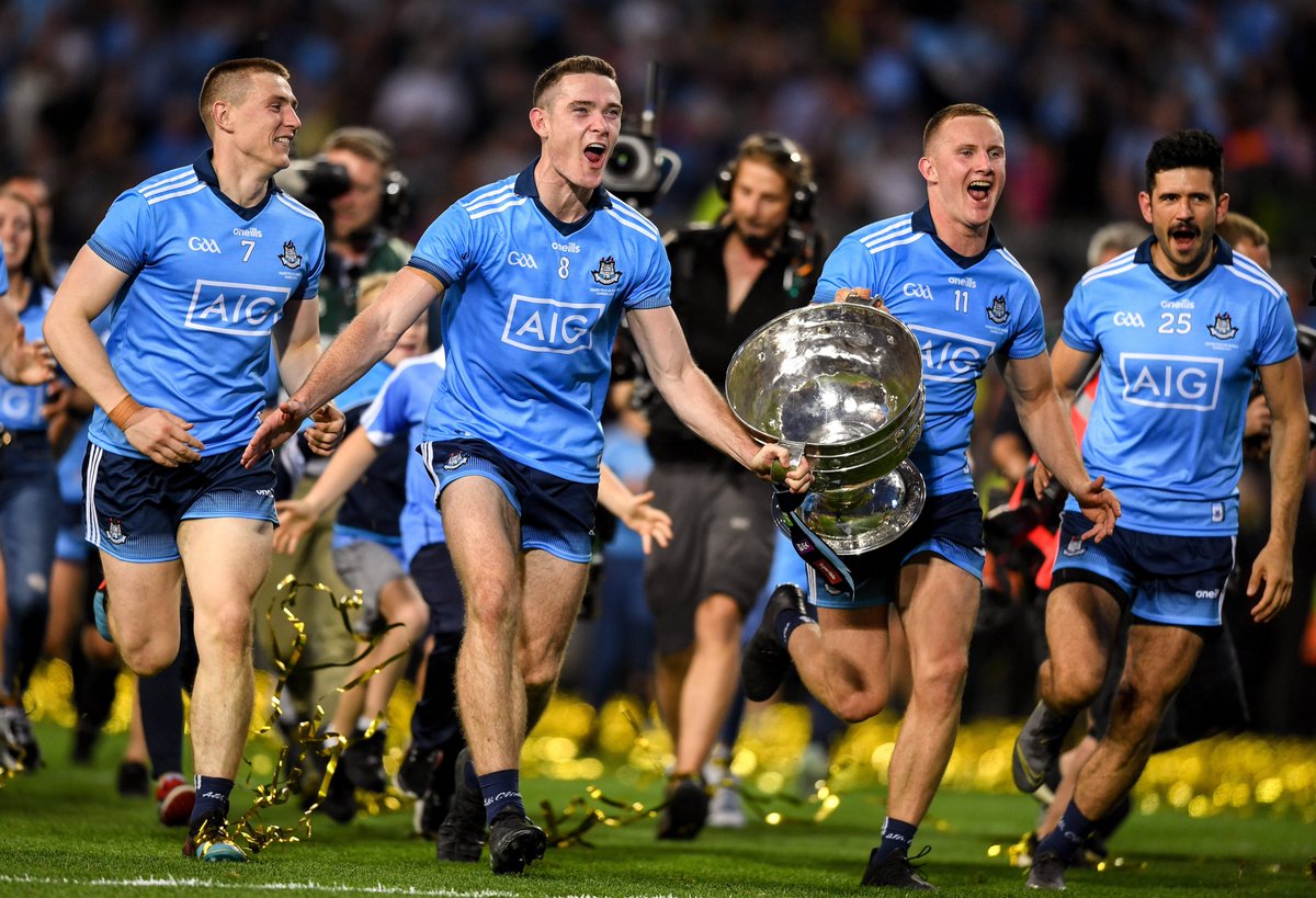 DubGAAOfficial's tweet photo. Laoch Átha Cliath. 

GRMA a Chiaráin 💙

#UpTheDubs https://t.co/Jw3DJk311e