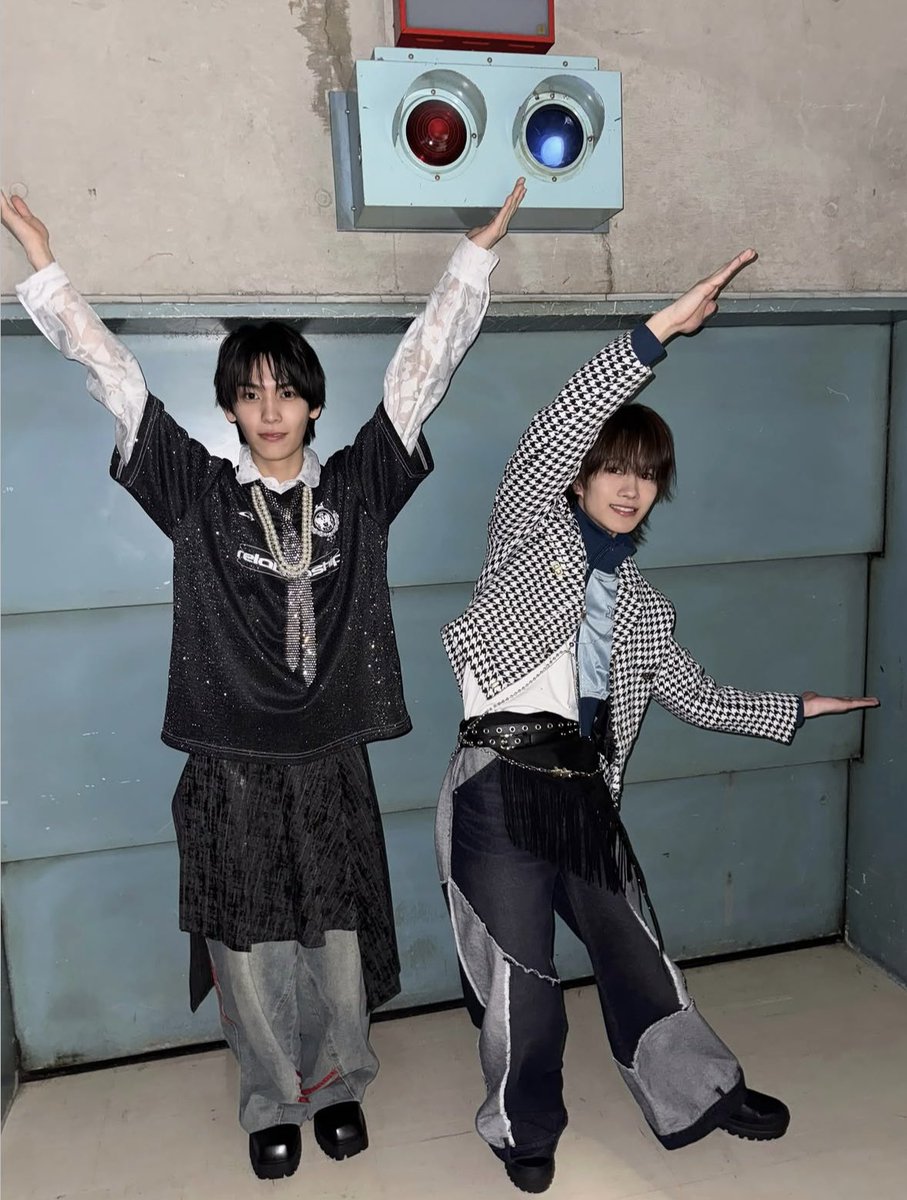 machanyanz's tweet photo. けいまちゃ のポーズが "Let's Dance With YOKOHAMA" すぎるな(横浜市民より) https://t.co/xfvu8EMui5