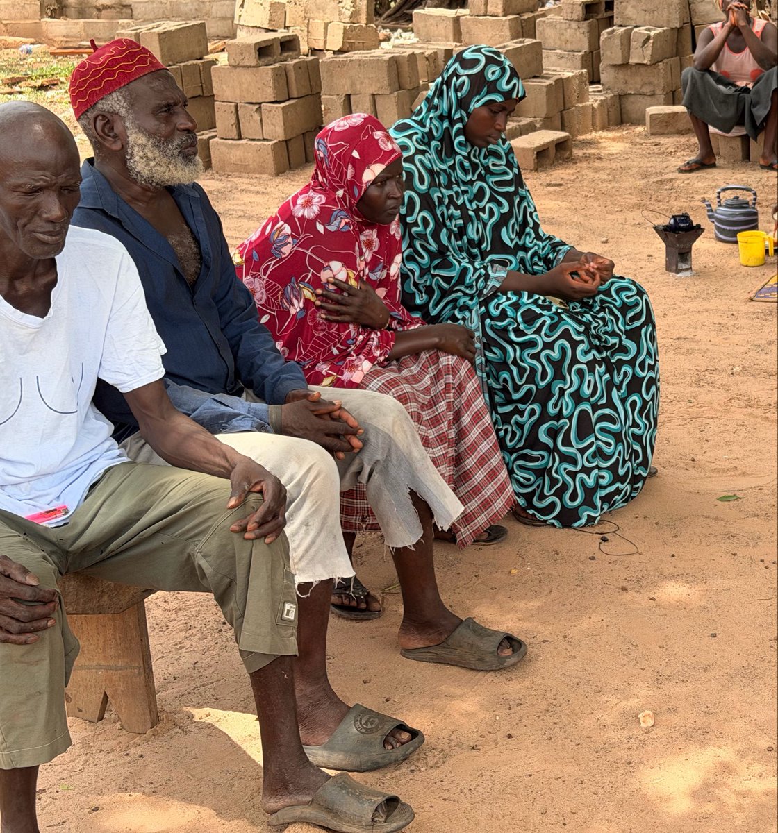 MCAGambia's tweet photo. MCA sensitised Jouli &amp; Kemoto, Kiang West, LRR on reporting Adverse Drug Reactions (ADRs) and avoiding self-medication or unregulated medicine sources.

Every report matters. Together, we build a safer, healthier Gambia. 🇬🇲 

#Pharmacovigilance #ADRReporting #MedicineSafety #MCA https://t.co/s4xE2WBJkq