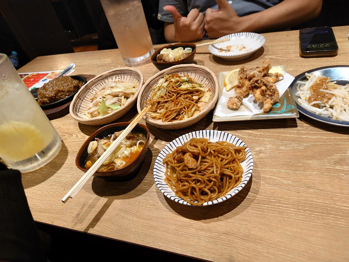quiners82's tweet photo. ライブで疲れた身体を癒しに🙄🙄 https://t.co/pDpw7gagTY