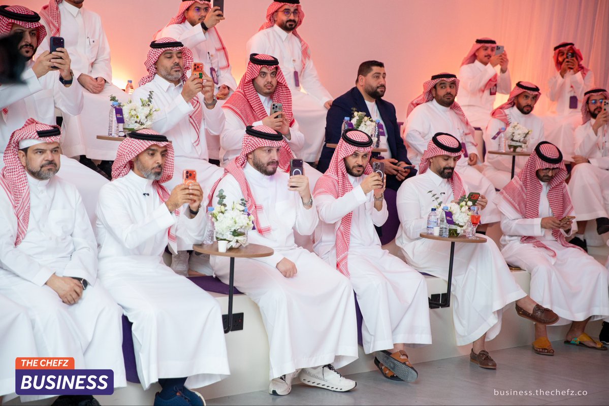 TheChefzB2B's tweet photo. من أجواء الإطلاق الرسمي لـ #ذا_شفز_بزنس ✨

سعدنا بمشاركة ضيوفنا في تدشين منصة تجمع كل احتياجات الشركات من المطاعم، والكيترنق، والضيافة، والهدايا، والفعاليات في مكان واحد.

سجل الآن:
https://t.co/0eS7VlrNfn https://t.co/s51A71I7dD