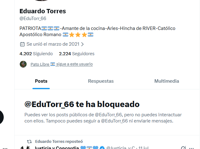 f13064's tweet photo. @hebesil Lo unico que te falta idiota es defender a esta desubicada. Seguro que despues de este comentario, me bloqueas porque asi son los cobardes como vos. Payaso. Porque asi sos de cagon. Que lo sepan los retardados que te siguen https://t.co/LwG6uWlEGa