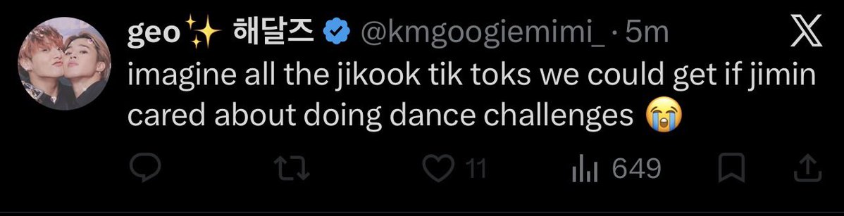 lvthvkook's tweet photo. ???? HELPPP SHE STARTED😭 CTFU https://t.co/PhHM1qa0lc