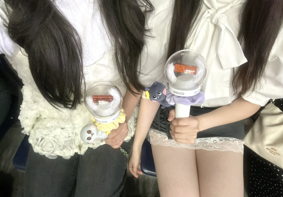 wh0_llys's tweet photo. 0916 🪽♡

2026 RIIZE CONCERT TOUR  RIIZING LOUD : ♩ https://t.co/b8e8MD6KiT