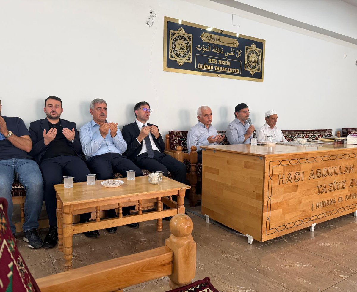 PartiSiirt's tweet photo. Merkez İlçe Başkanımız Sn. @hikmet_ekin56 , İl Başkanımız Sn. @AvHekimGider,
 Milletvekilimiz Sn. @mervangul56,
Gençlik Kolları Başkanımız Sn. @mrtgul34
ve teşkilatlarımız ile birlikte;

📍Özel
📍 Ay
📍 Özarpacı
📍 Yıldız
📍Aydın
📍Kayaalp

Ailelerinin taziyelerine katılım sağladılar.
Vefat eden vatandaşlarımıza Allah’tan rahmet; kederli ailelerine, yakınlarına sabır ve başsağlığı diliyoruz.