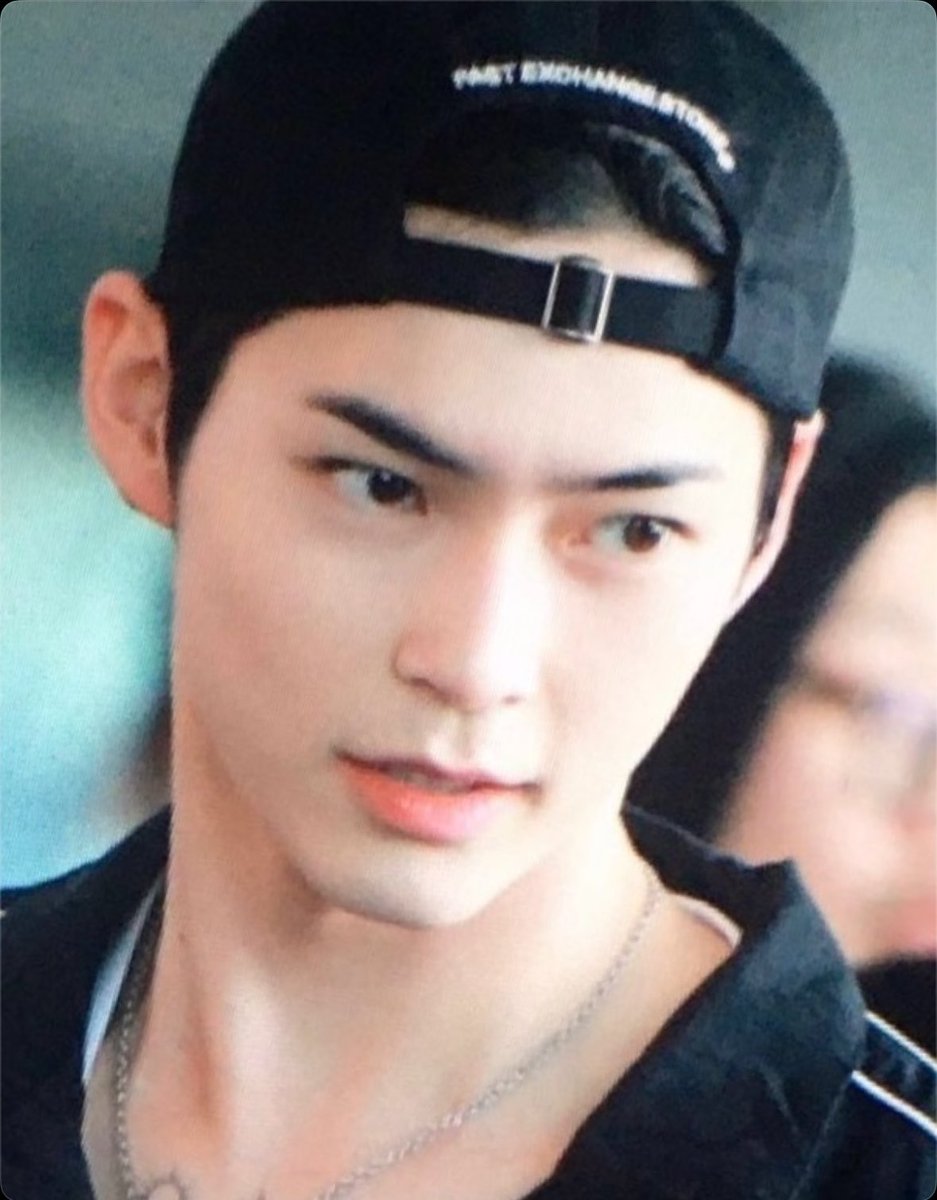 gyusnack's tweet photo. the genes are so strong on papas side https://t.co/zf7XXkq7mz