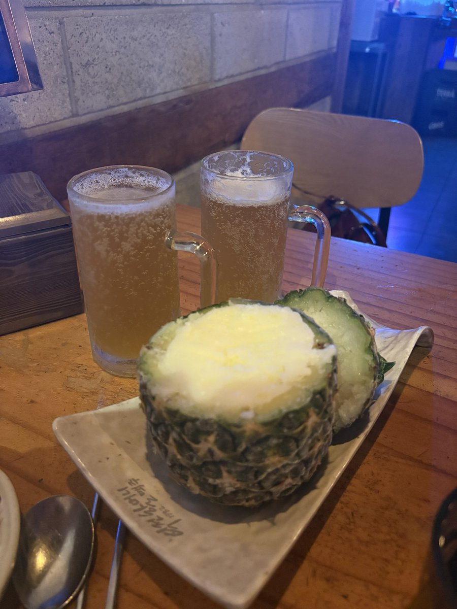 PPIZZA__DIARY's tweet photo. 양식먹고 할머니집가서 파인애플 주스 마셨어요 https://t.co/kOZu7Q3uUF