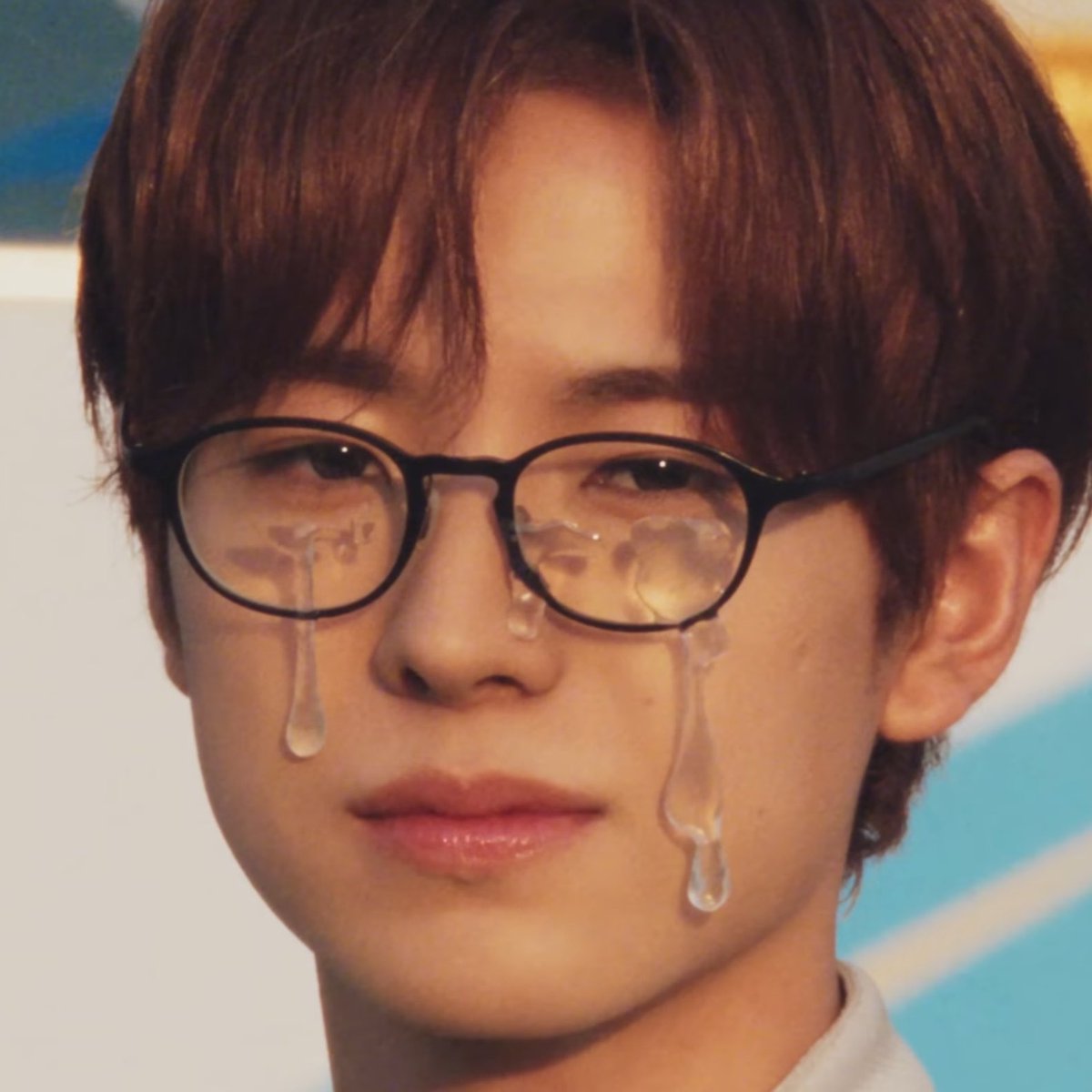 yushionya's tweet photo. u can never beat yushi's glasses collection https://t.co/rLebC0vywd