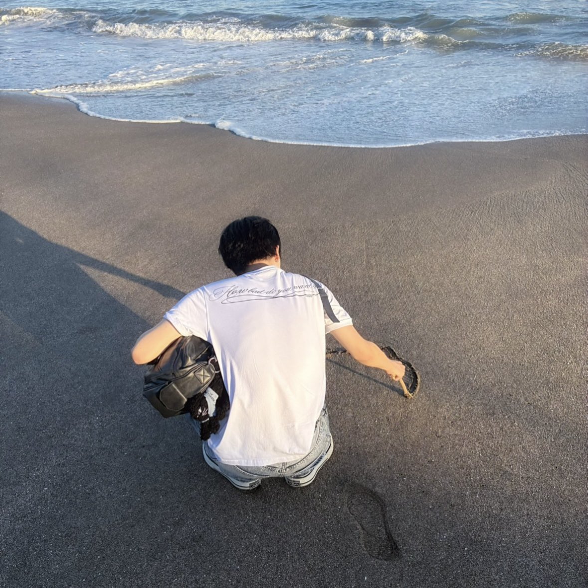__sa__16's tweet photo. 恋愛系の邦ロのジャケ写とかMVに出てきそうだなって個人的に思った💭
にしても本当に✨釼持吉成✨良すぎる
絶対にないけど付き合ってた記憶ある（ない） https://t.co/rwHxnMK17D