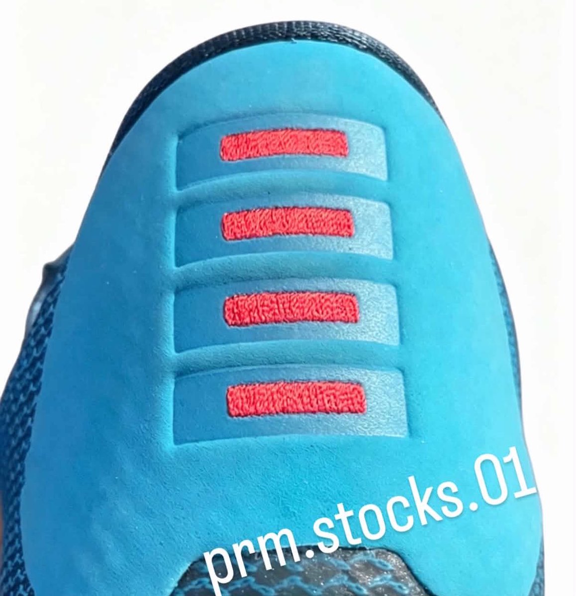SoleRetriever's tweet photo. FIRST LOOK: Nike Kobe 10 Protro “5AM Flight” 🐍

🗓️ Holiday 2026
📝 IQ5339-400
💵 $200
📷 prm.stocks01 (IG) https://t.co/9iO3M1oUQg