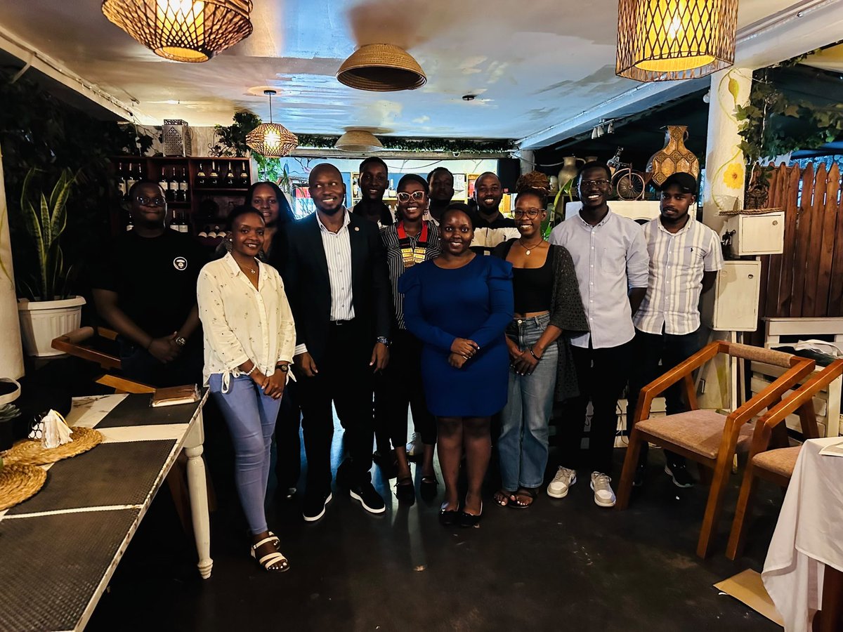 KAMPALATHECORE's tweet photo. Growth isn’t accidental; it’s engineered. 📈
Last Friday, we gathered for our PLD session to sharpen our strategies, challenge the status quo, and map out the blueprint for real-world success.
#Rotaractlegacy #Rotary #anythingforthecore https://t.co/QCBHsLGHV7