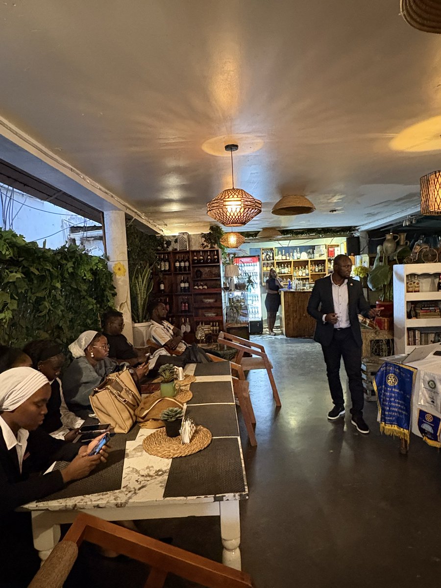KAMPALATHECORE's tweet photo. Growth isn’t accidental; it’s engineered. 📈
Last Friday, we gathered for our PLD session to sharpen our strategies, challenge the status quo, and map out the blueprint for real-world success.
#Rotaractlegacy #Rotary #anythingforthecore https://t.co/QCBHsLGHV7