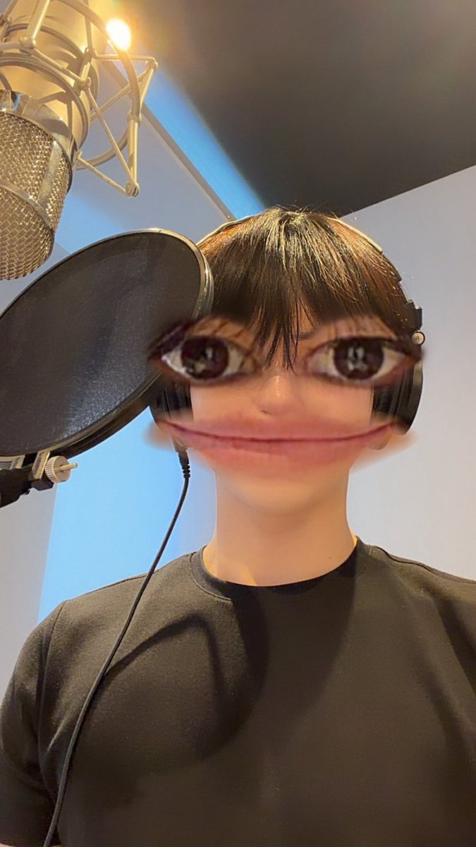 chamessl's tweet photo. 아니 저기요 가슴이 너무 넓다하려 했는데 필터가 https://t.co/sAiFKljIK6