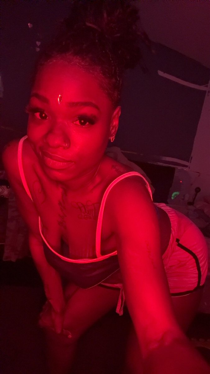 ScottShaki41001's tweet photo. @sensual_xsplash https://t.co/M7vt47ZvB5