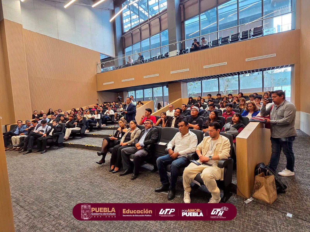 uthuejotzingo's tweet photo. 📢 Complementan estudiantes de UTH su formación teórica-práctica en conferencia especializada en cooperativas.
https://t.co/bbIFzc9AMf
#UTH #Cooperativismo #EconomíaSocial #FormaciónProfesional #EducaciónSuperior #Huejotzingo #Puebla https://t.co/hL2qFkBj7v