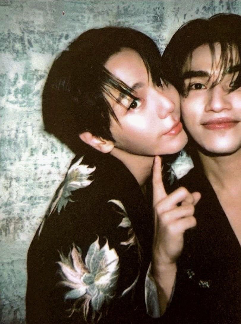 Stella_up7's tweet photo. Enough drama now look at  pretty boys 😌✨
#UpPoom #uppoompat #poompps https://t.co/NrrTfJUYtL