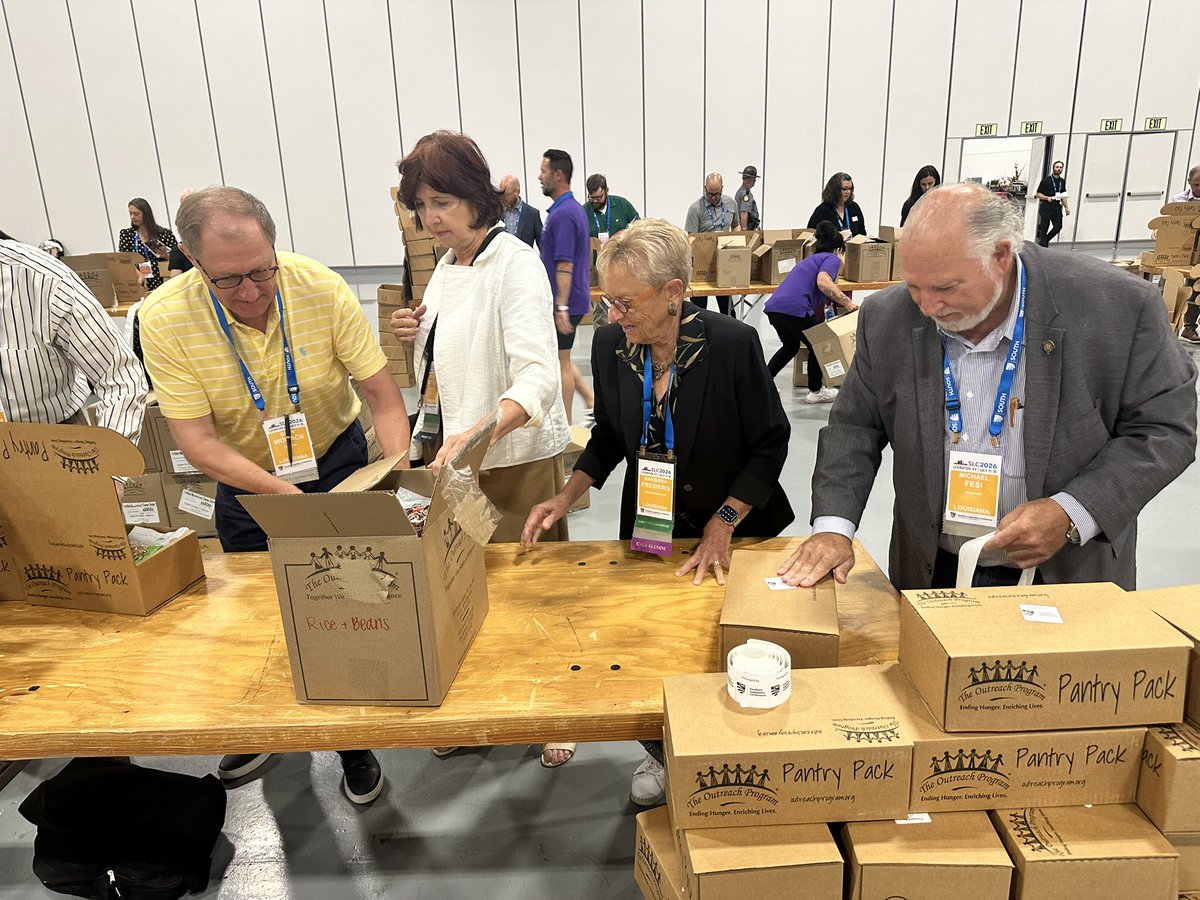 andrewmuhl's tweet photo. LA delegation hard at work packing meals for the @CSGSouth #SLCKY2026
 #CampaignAgainstHunger @AARPLouisiana https://t.co/hns4aS5t4F