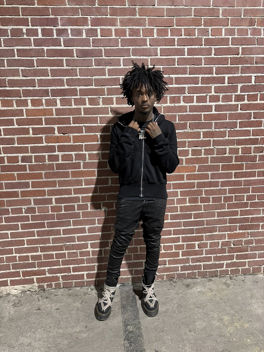 pradabagshawty5's tweet photo. https://t.co/g7ihH2rIvm