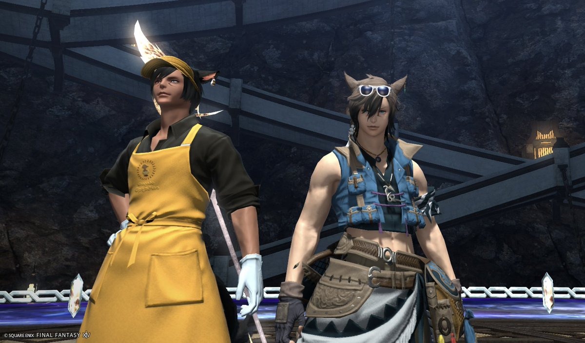 Satoru_ff14's tweet photo. 本日の練習、開始前に何を思ったのか漁師と弁当屋になったオスッテ達

この前はリーンちゃんの着替えを覗いた罪でメイドにもなりましたが、至って真面目に練習しております🐟🍱 https://t.co/039AxEzBKH
