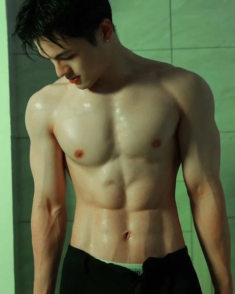 BeautyOfAM's tweet photo. Beneath his powerful physique lies a captivating charm that is both bold and effortlessly elegant.
#BeautyOfAM @BeautyOfAM https://t.co/JjrjwkK8CB