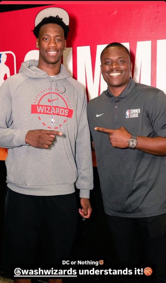 30ftTre's tweet photo. AJ with Lethal shooter

WE COMING FOR THAT 40% from 3

(Via @Free_Thinking1) https://t.co/bOXZaTCFCp