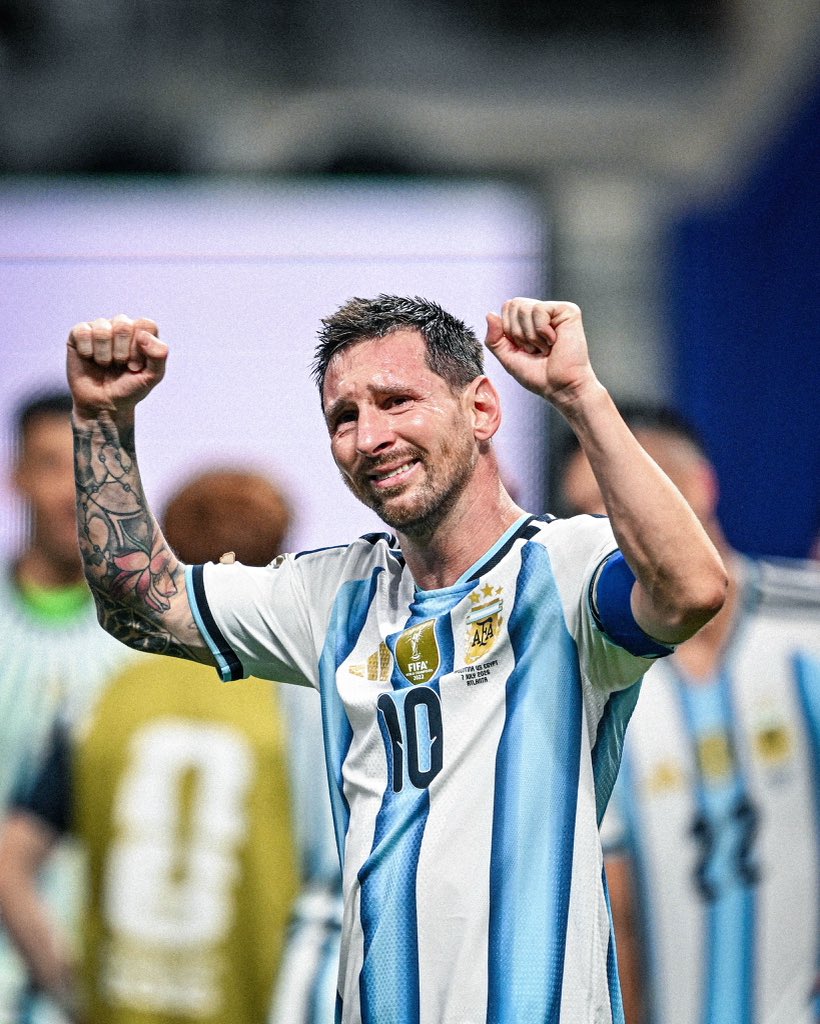 Starpeepo2's tweet photo. 🚨احصائيات افضل 4 منتخبات بالعالم خلال كاس العالم :

🇪🇦إسبانيا

أكثر الأهداف: أويارزابال

أكثر التمريرات الحاسمة: كوكوريلا

أكثر التمريرات المفتاحية: بورو

أكثر المراوغات الناجحة (كل 90 دقيقة): يامال
أكثر صناعة فرص: باينا
أكثر صناعة فرص كبرى: كوكوريلا
أكثر العرضيات دقة: رودري

🇲🇫 ​​فرنسا

أكثر الأهداف: مبابي
أكثر التمريرات الحاسمة: أوليس
أكثر التمريرات المفتاحية: ديمبيلي
أكثر المراوغات الناجحة (كل 90 دقيقة): باركولا
أكثر صناعة فرص: أوليس
أكثر صناعة فرص كبرى - مبابي
العرضيات الأكثر دقة - ديمبيلي

🏴󠁧󠁢󠁥󠁮󠁧󠁿 𝗘𝗻𝗴𝗹𝗮𝗻𝗱

الأهداف الأكثر - كين / بيلينجهام

التمريرات الحاسمة الأكثر - جوردون
التمريرات المفتاحية الأكثر - ديكلان رايس
المراوغات الأكثر نجاحًا (كل 90 د) - إيزي
اكثر صناعة فرص - بيلينجهام
اكثر صناعة فرص كبرى - ديكلان رايس
العرضيات الأكثر دقة - مادويكي

🇦🇷الأرجنتين 

الأهداف الأكثر - ميسي
التمريرات الحاسمة الأكثر - ميسي
التمريرات المفتاحية الأكثر - ميسي
المراوغات الأكثر نجاحًا (كل90 د) - ميسي
أكثر صناعة الفرص - ميسي
أكثر صناعة الفرص الكبرى - ميسي

جنووون😱😱😱😱😱
