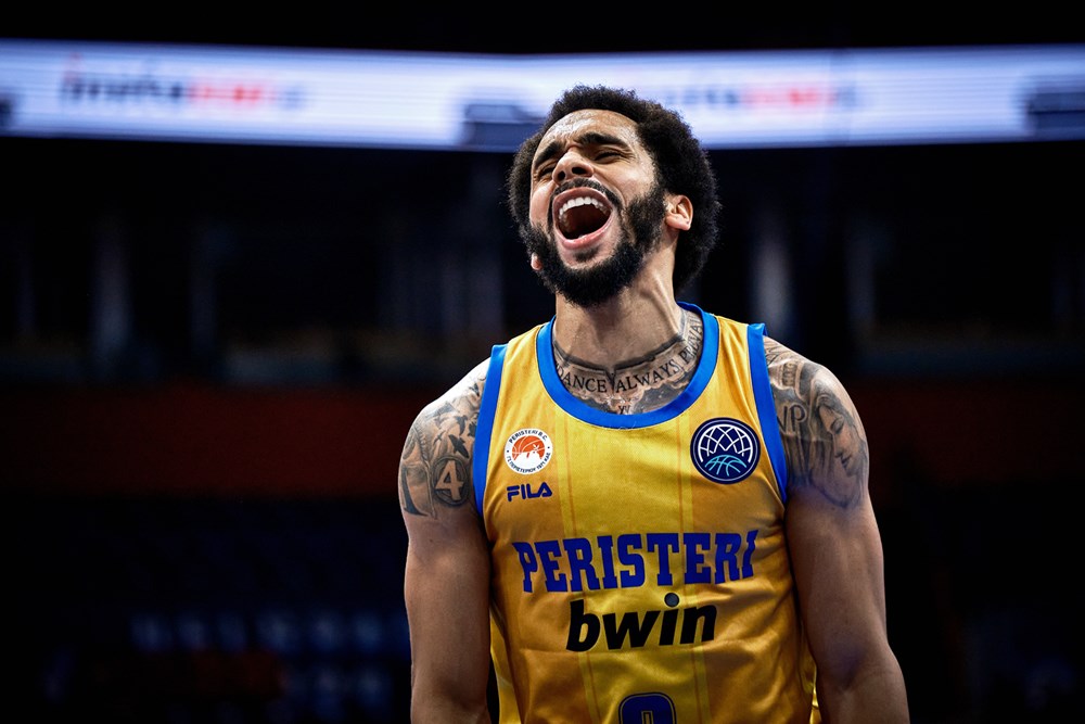 GuillemGllrdo's tweet photo. 👀 Elijah Mitrou-Long, en el radar de Panathinaikos.

El base canadiense con pasaporte griego es una de las alternativas que valora el conjunto heleno si finalmente sale Vasilis Toliopoulos.

Vía: @SashaMeine
#EuroLeague #Panathinaikos #EuroLeagueTransfers https://t.co/JGyVNd8TZu