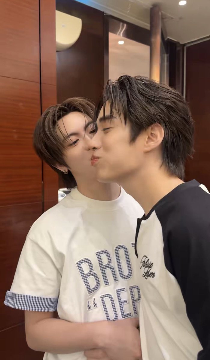 mildgee29's tweet photo. จุ๊บเดียวชื่นใจทั้งประเทศ🫠🫠🫠🫠🫠🫠🫠🫠🫠🫠🫠🫠🫠🫠🫠🫠🫠🫠🫠🫠🫠🫠🫠🫠🫠🫠🫠 https://t.co/Qg57TcBfsI