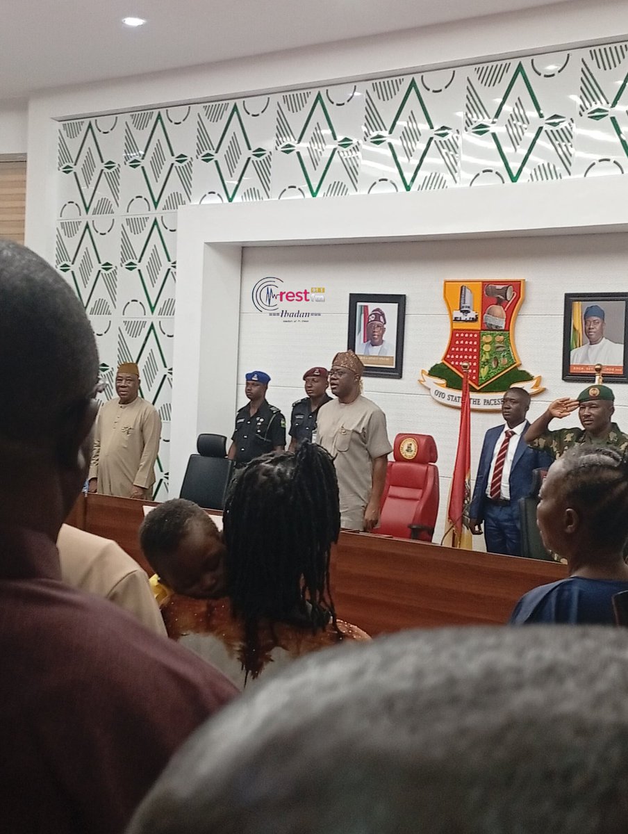 crest911fm's tweet photo. JUST IN

Oyo state governor Engr. Seyi Mankinde has received the rescued 39 pupils and five teachers abducted in the Oriire Local Government Area of Oyo State after 56 days in captivity and barely 48hrs under medical observation.

#staycrested https://t.co/oEirT2cICW