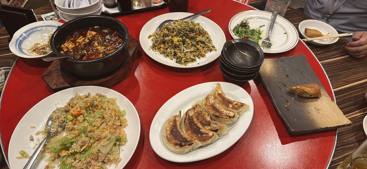 gu3_'s tweet photo. いつもの中華で😊
食べかけだけど笑 https://t.co/QJQ3VX4TAb