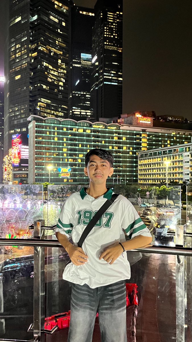signatture2's tweet photo. ga mau ketemuan nih?😋🤣 https://t.co/FQOyOYQxyx