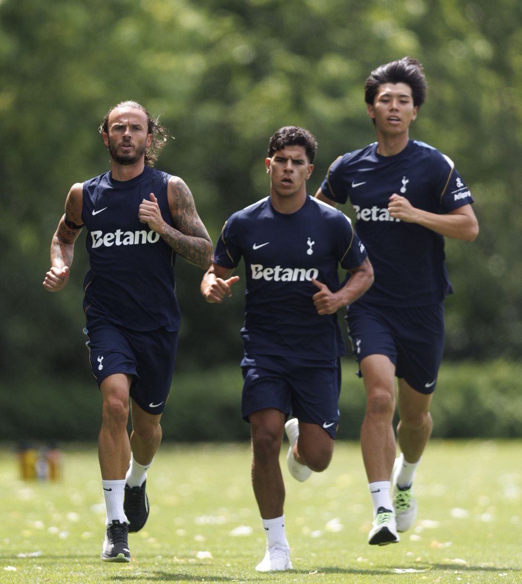 SpursOTM tweet media