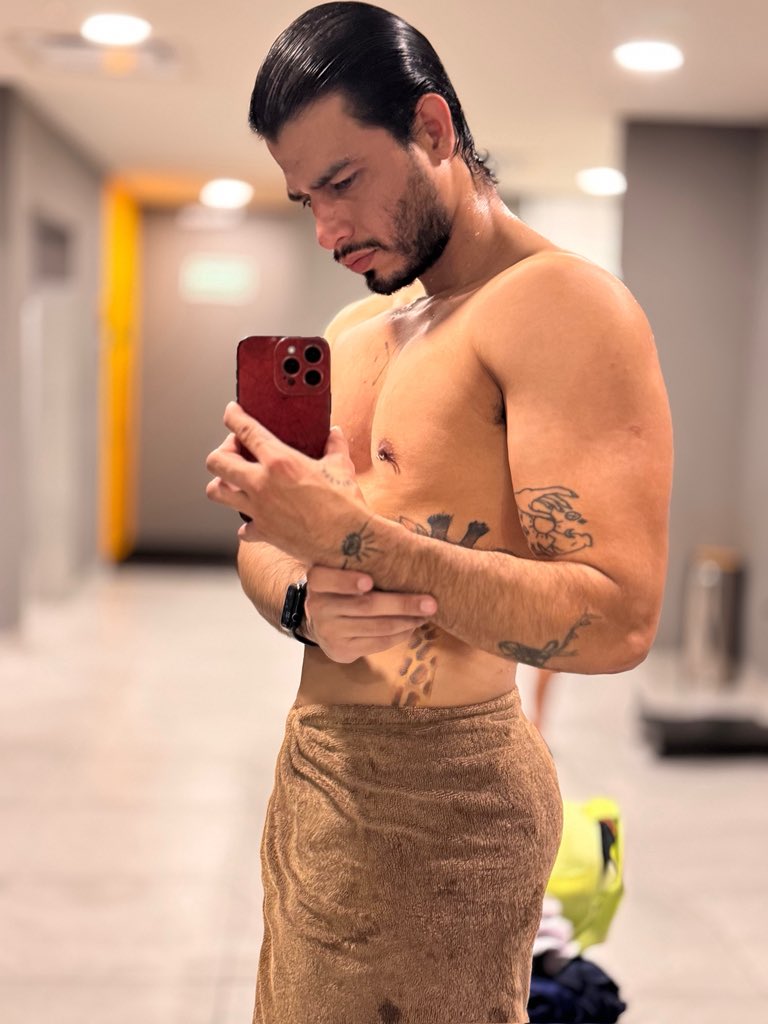 HctorMarmolejo's tweet photo. Lunes de brazotes 💪🏻 
#gym #gaymen #gaylifestyle #lifegym #mañanera #strong https://t.co/MyHSP7OaFe