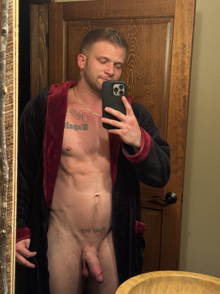 Daddyd_train's tweet photo. Couldn’t decide between the “smirk and look cool.” Or the “SAH dude!” Then there’s the “Yeah you know you like it”. Lastly, the “damn daddy”.  Idk, I’ll let you be the judge. 🫵 https://t.co/qP4NWRG2ly