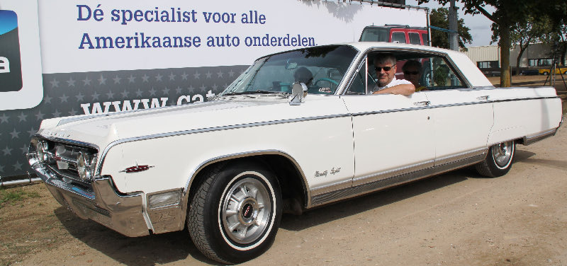 pmgdewit's tweet photo. Add this Olds 98 1964 to my #smokefleet :) https://t.co/aJDbZnXjSm
