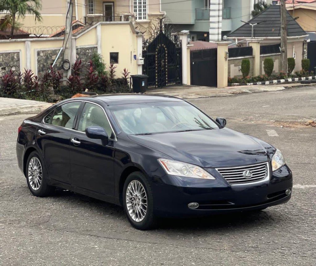 oluwamedina's tweet photo. UPDATE 📌 UPDATE 📌 UPDATE 📌

Toks 2007 ES350 accident free with 2025 duty fully paid, everything working perfectly ✅

 Price:.9.8M net 

Delivery Nationwide 

  Lagos Mainland.

Only serious buyers should DM- 08078539851…

Kindly repost my clients might be on your timeline. https://t.co/isvavXP9Cn
