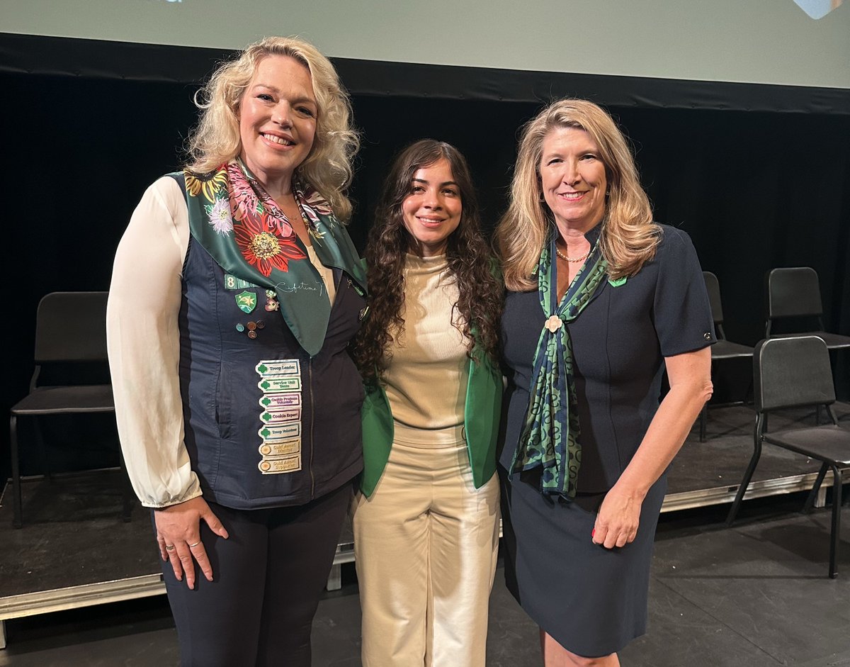 repdinatitus's tweet photo. This weekend #TeamTitus attended @girlscoutsnv’s Highest Award Recognition Ceremony recognizing the hard work these young women have put into their public service projects. They are our future leaders. Congratulations! https://t.co/nelmgv8xl8