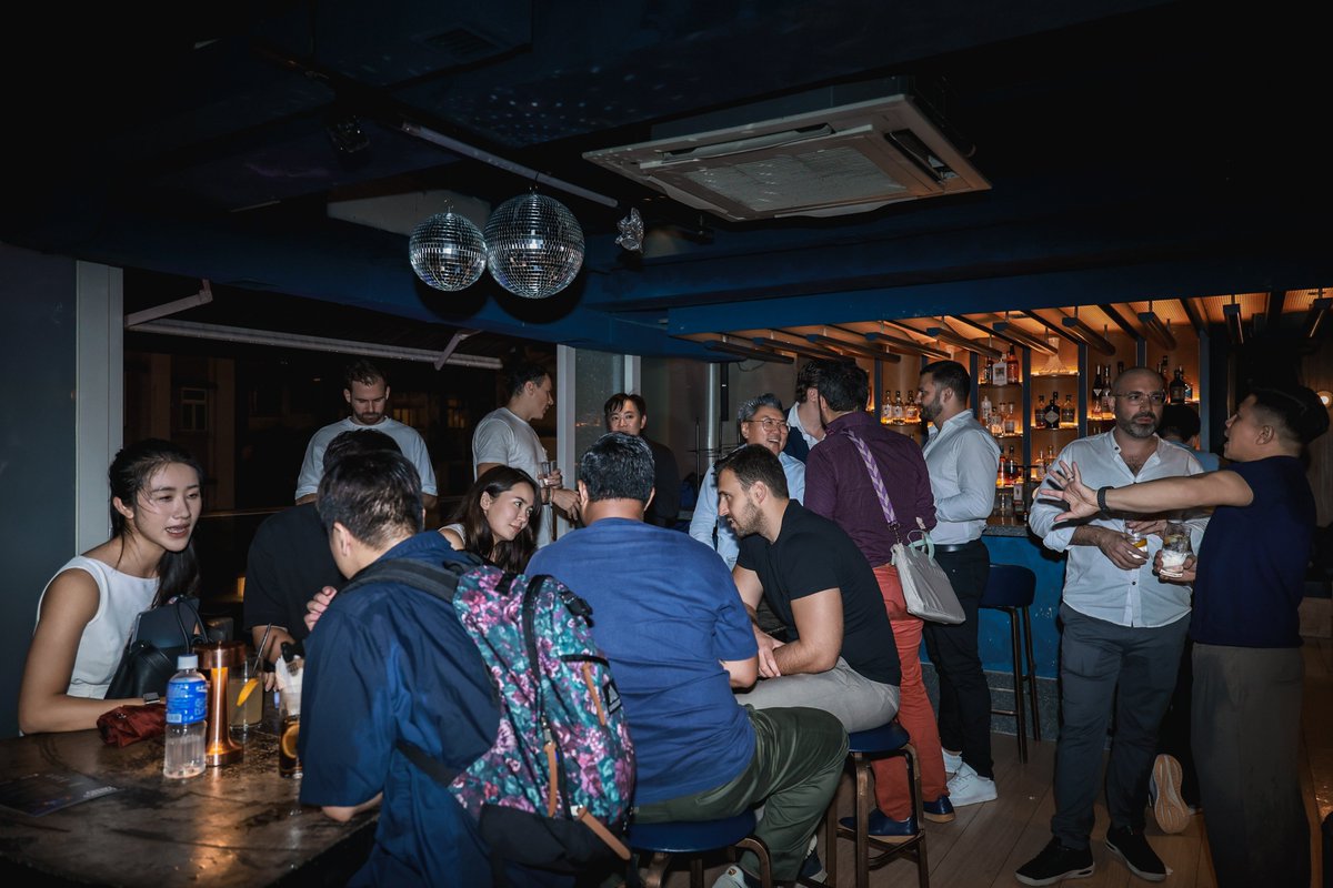 animocainsights's tweet photo. What an incredible evening last week during #LEAPeast!
A huge thank you to everyone who joined the @hellominds_ × @FD_XYZ Agentic Mixer. The energy, conversations, and packed room made it an unforgettable time.
See you at the next one 🦾🥂 https://t.co/1Ct1dJXXHm