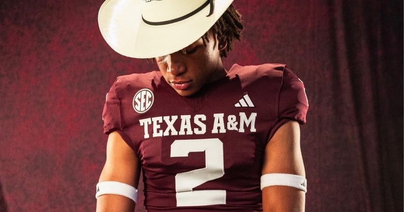 JosephAHastings's tweet photo. A pair of Texas A&M commitments have made their debuts in the Rivals300.
Aston Whiteside (@AstonWhiteside1) and Errol Kerns (@EKerns21) are now 4⭐️ prospects 👍
🗞️: https://t.co/TOtW1Sf4z0 #Gigem https://t.co/UVmyeWKQXK