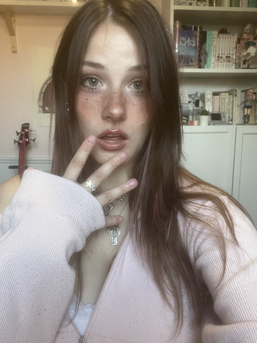 🌸run to mallow🫧| 🗡️dual🪽 tweet media