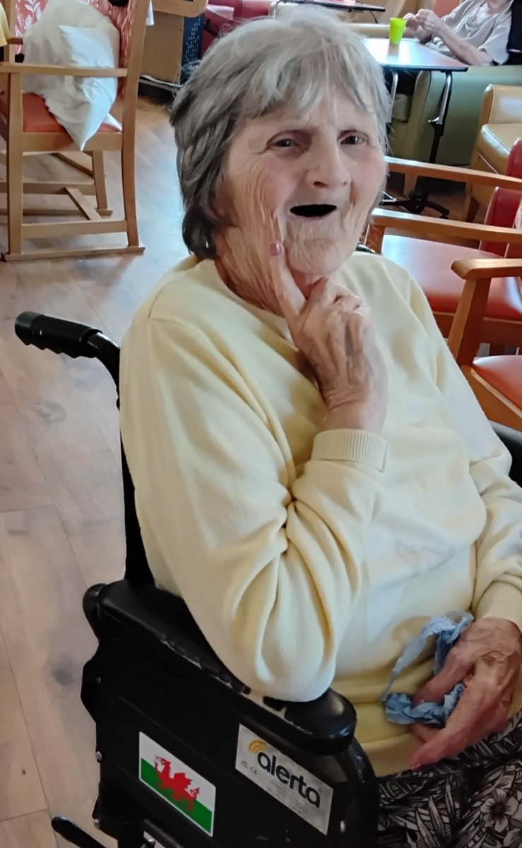 RedHouse44's tweet photo. A lovey afternoon with residents enjoying playing higher or lower watching dance crazes of the 1950s and 1960s enjoyed finishing off with a sing along  #hicaactivities #bridlington #carehome https://t.co/9PqA8j4XxU