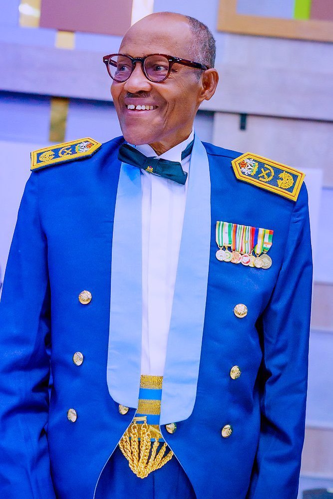 Abdulhamid_nt's tweet photo. @Im_BuhariJnr_ @FatihaMOHAMME19 SAI BABA BUHARI!!! https://t.co/5TMfAYWk2e