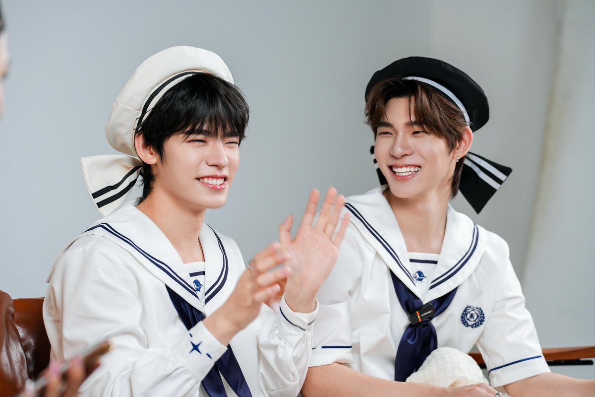 minestarryglow's tweet photo. Can we get more sailor uniform looks, please 😭😭😭😭😭😭😭😭😭😭😭 https://t.co/POxpizAsuV